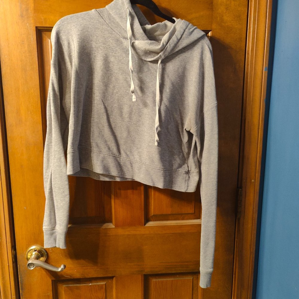 Grey cropped sweater